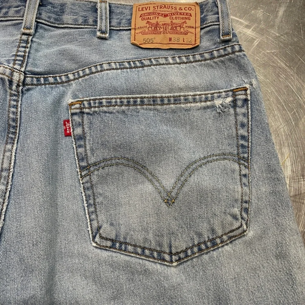 Levis 505 Regular Fit Jeans Mens‎ 38x32 Light Wash Thrashed Distressed Workwear